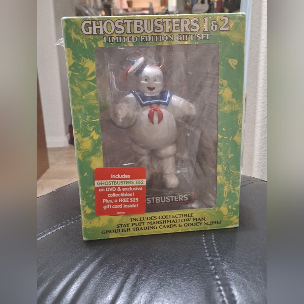 Ghostbusters 1&2 with collectible Marshmallow Man ✨️PRICE FIRM✨️